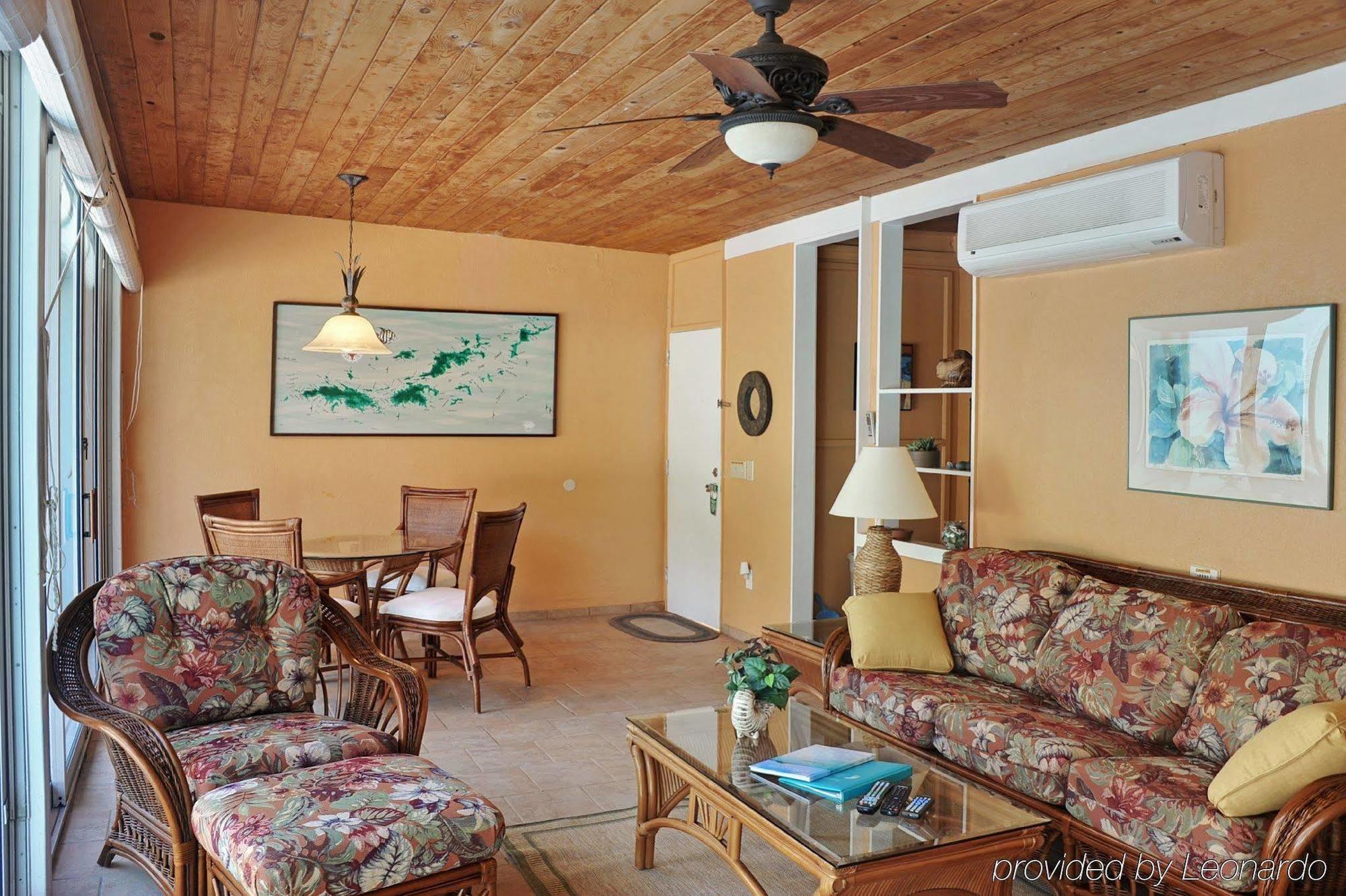 Pavilions And Pools Condo Villas Mandal Номер фото